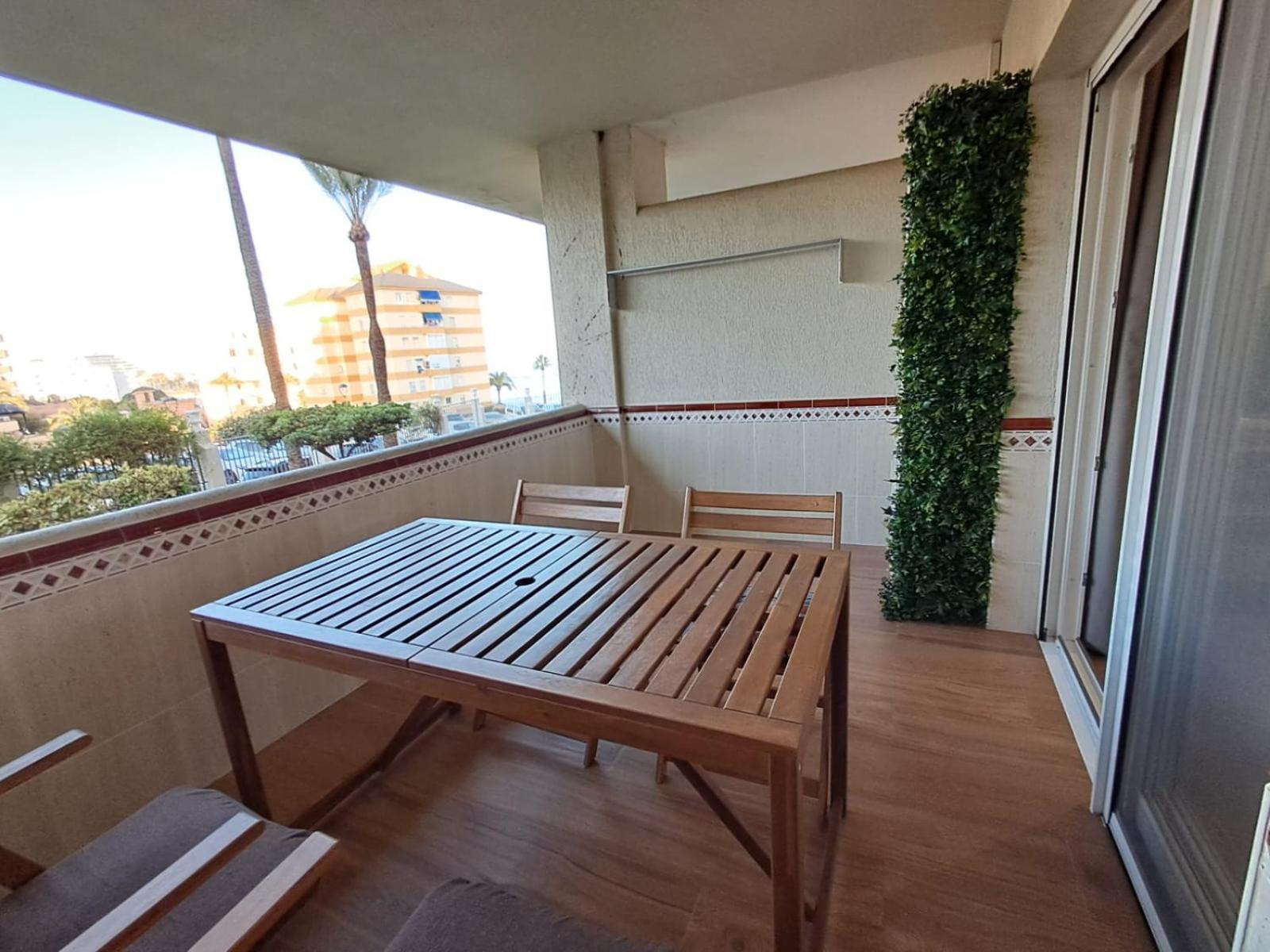 Benalbeach R&R Suite Benalmadena Exterior photo
